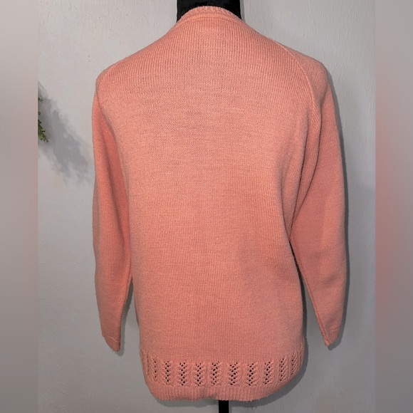 Vintage British Vogue Blush Pink Knit Button Down Sweater (read dimensions) - Picture 2 of 5